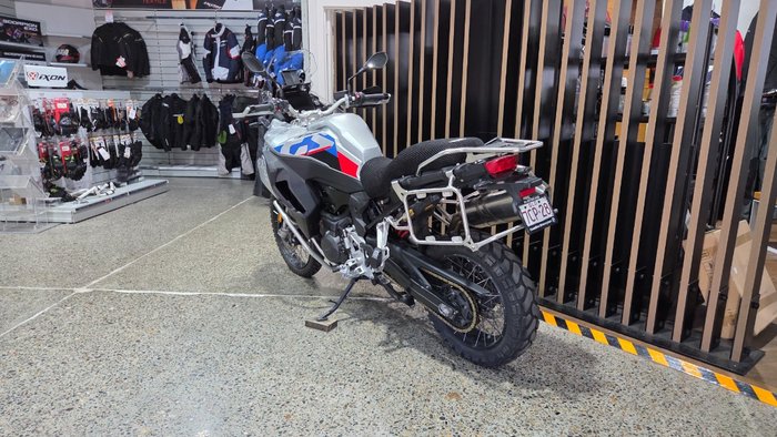 2025 BMW Motorrad F 900 GS ADVENTURE RIDE PRO LIGHT WHITE