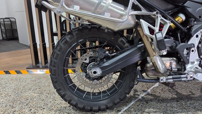 2025 BMW Motorrad F 900 GS ADVENTURE RIDE PRO LIGHT WHITE