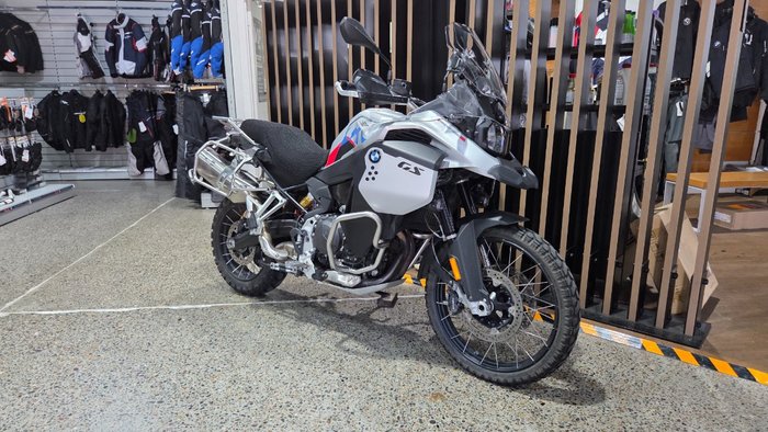 2025 BMW Motorrad F 900 GS ADVENTURE RIDE PRO LIGHT WHITE