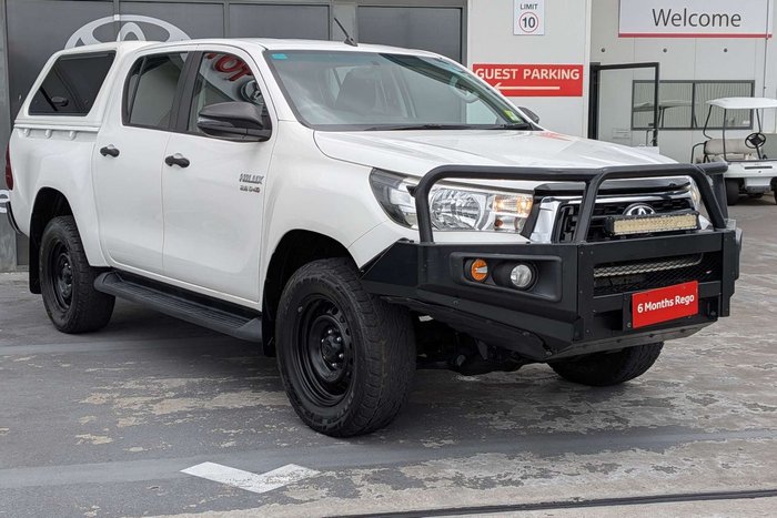 2018 Toyota Hilux SR