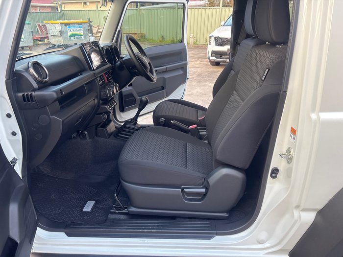 2025 Suzuki Jimny GLX