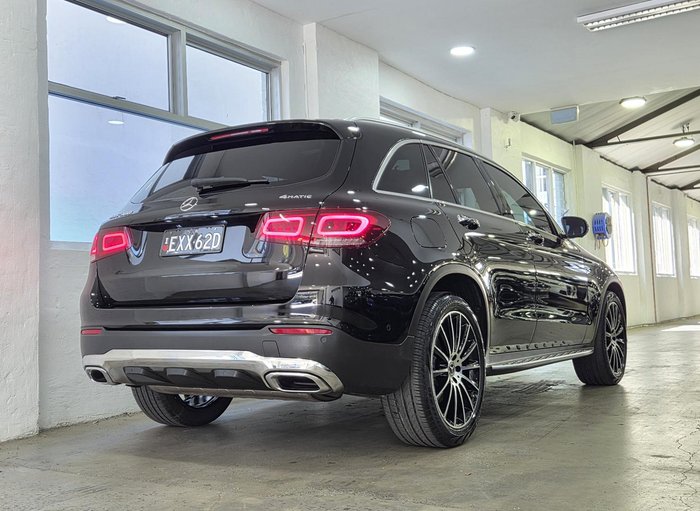 2022 Mercedes-Benz GLC-Class GLC300