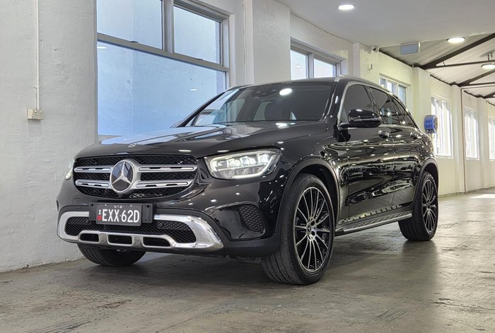 2022 Mercedes-Benz GLC-Class GLC300