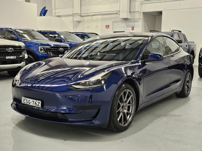 2022 Tesla Model 3 Rear-Wheel Drive