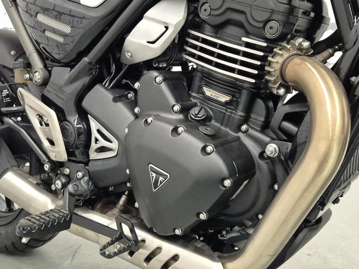 2025 Triumph Scrambler 400 X Scrambler Red