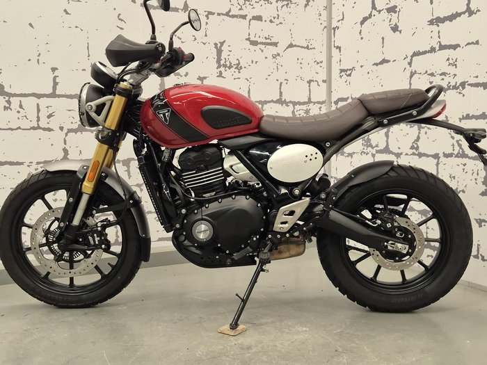 2025 Triumph Scrambler 400 X Scrambler Red