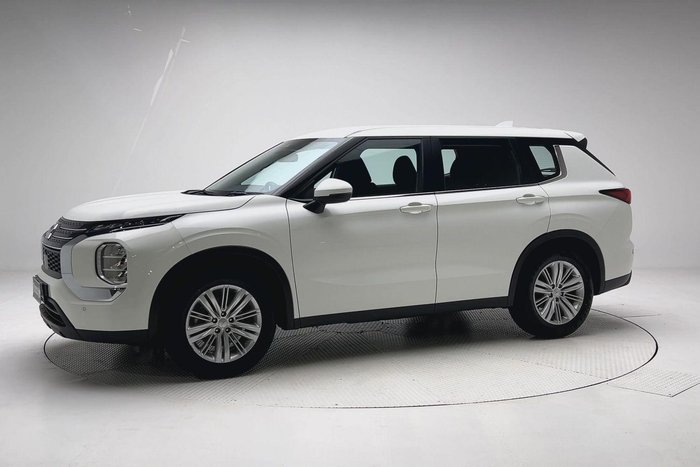 2024 Mitsubishi Outlander