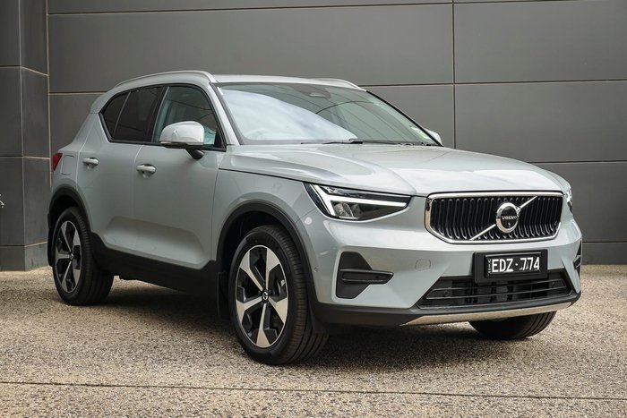 2026 Volvo XC40