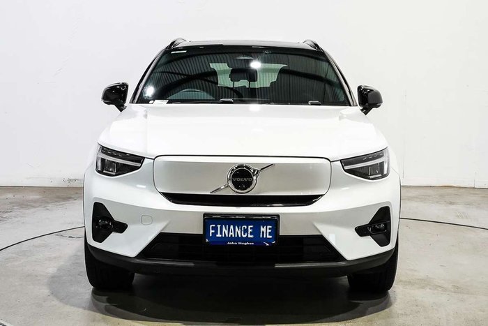 2023 Volvo XC40
