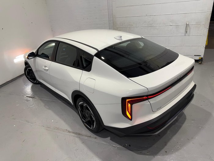 2025 Kia K4 Sport