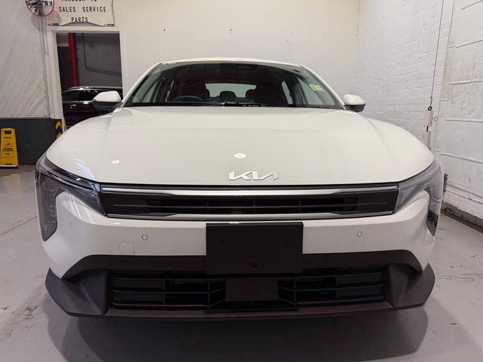 2025 Kia K4 Sport