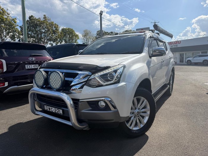 2018 Isuzu MU-X LS-T