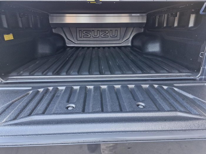 2025 Isuzu D-MAX X-TERRAIN