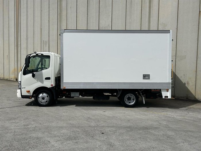 2023 Hino 300