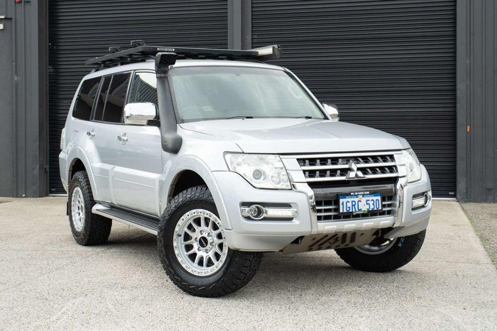 2016 Mitsubishi Pajero