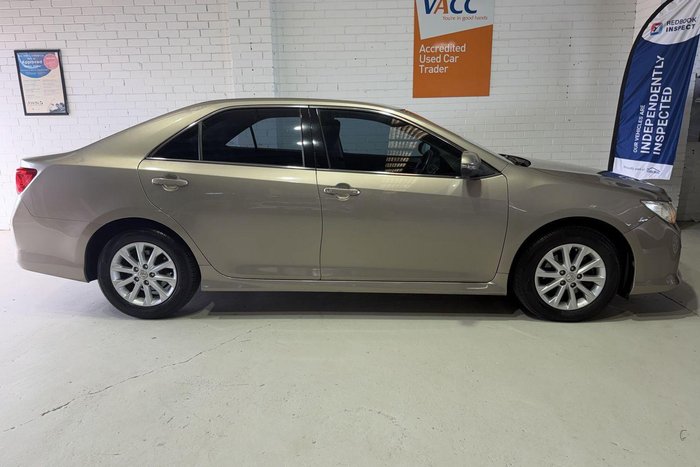 2015 Toyota Aurion