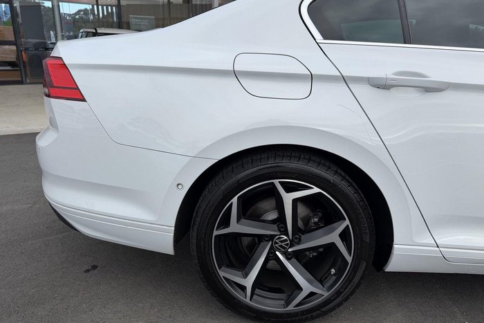 2022 Volkswagen Passat 140TSI Business