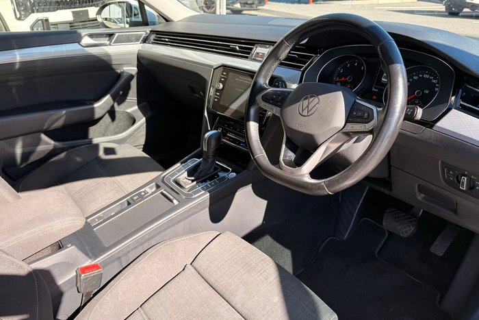 2022 Volkswagen Passat 140TSI Business