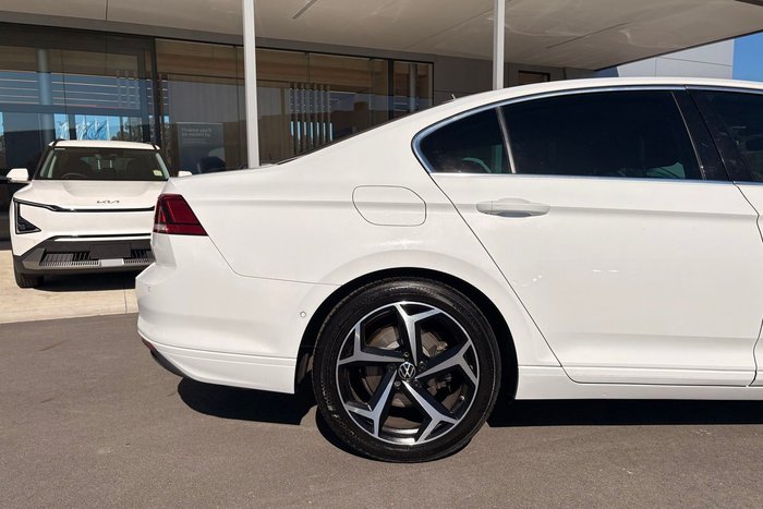 2022 Volkswagen Passat 140TSI Business