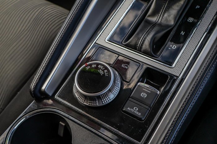 2021 Mitsubishi Pajero Sport GLS