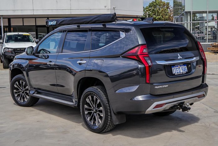 2021 Mitsubishi Pajero Sport GLS