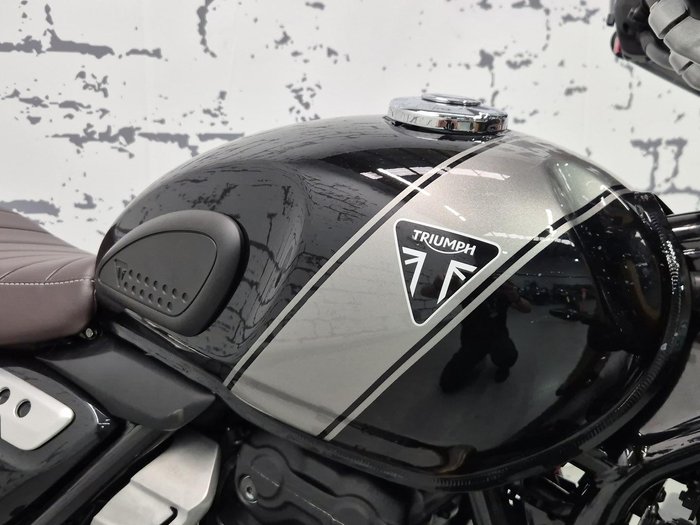 2024 Triumph Scrambler 400 X Scrambler Black