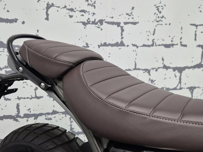 2024 Triumph Scrambler 400 X Scrambler Black