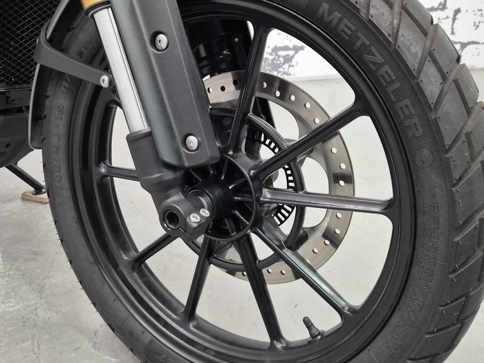 2024 Triumph Scrambler 400 X Scrambler Black