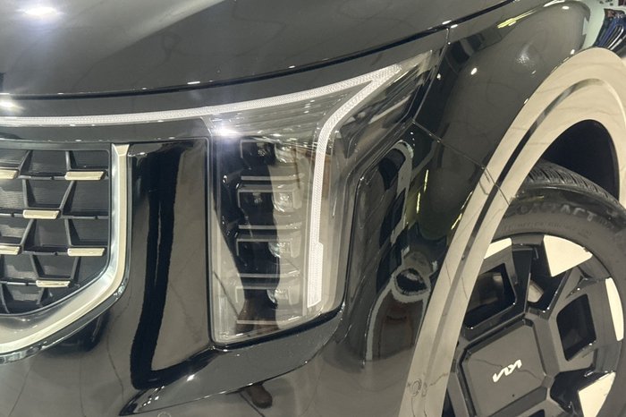 2024 Kia Carnival GT-Line