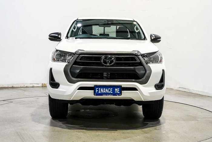 2022 Toyota Hilux SR