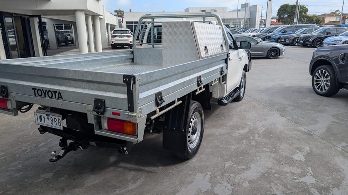 2023 Toyota Hilux SR