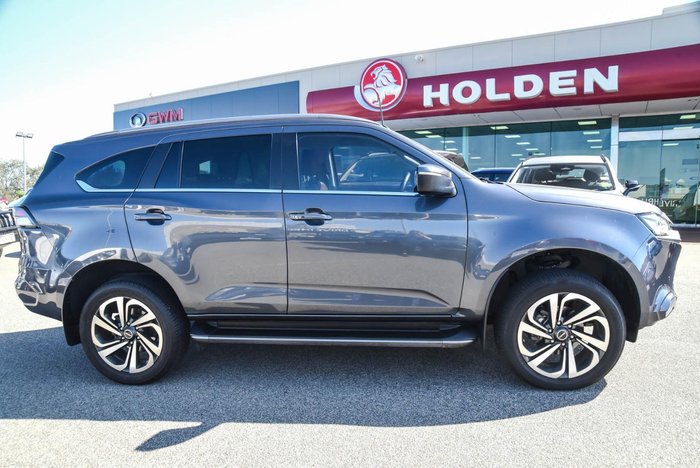 2022 Isuzu MU-X LS-T