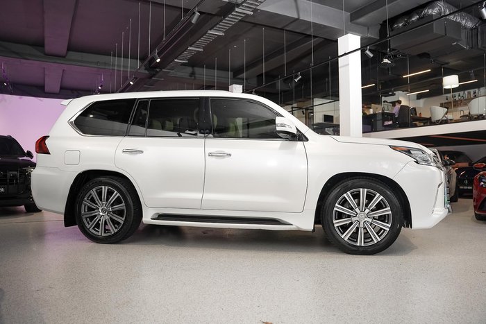 2015 Lexus LX 570