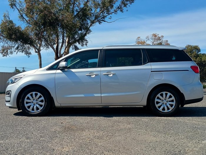 2019 Kia Carnival S