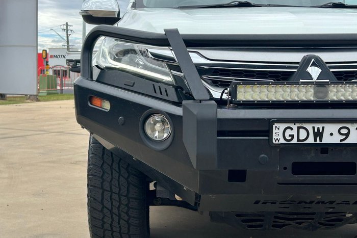 2017 Mitsubishi Pajero Sport GLS