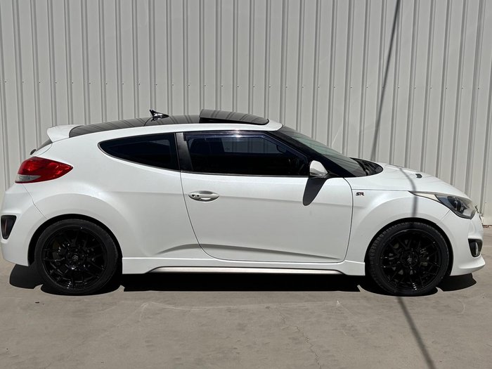 2013 Hyundai Veloster SR Turbo