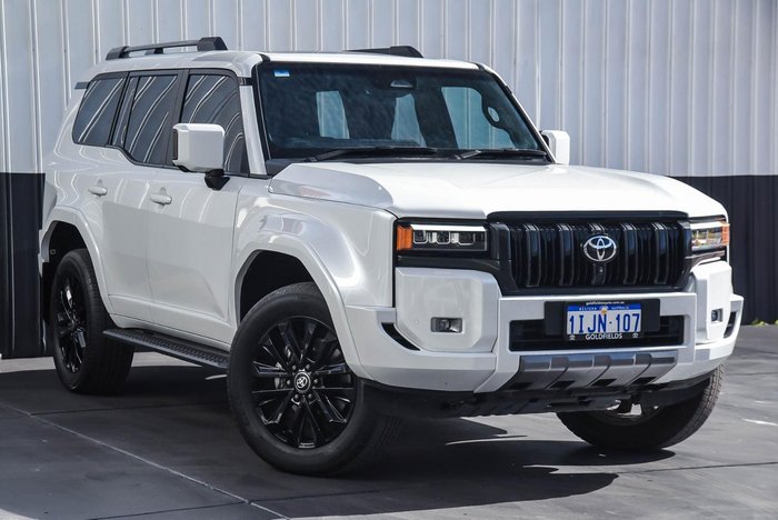 2024 Toyota Landcruiser Prado