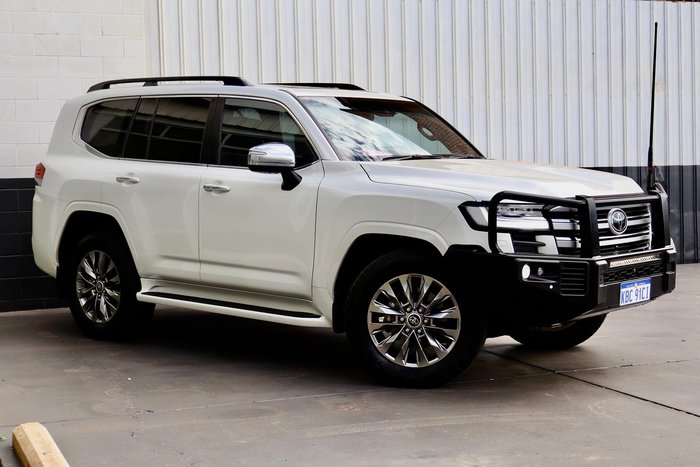 2023 Toyota Landcruiser