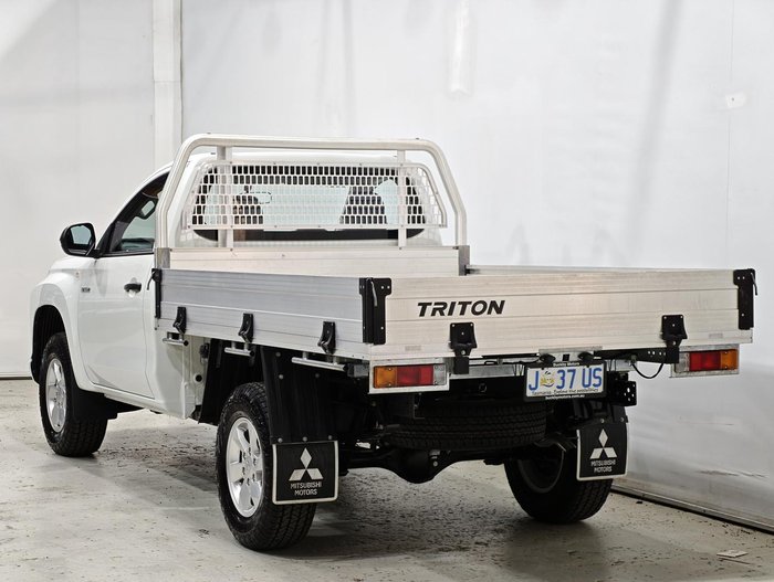 2021 Mitsubishi Triton GLX