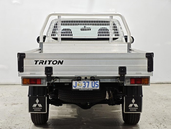 2021 Mitsubishi Triton GLX