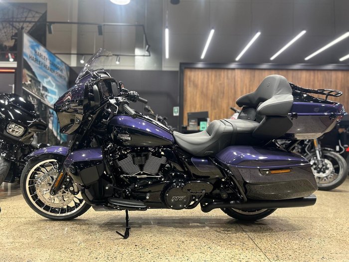 2026 Harley-Davidson Street Glide Limited 117 (FLHXL)