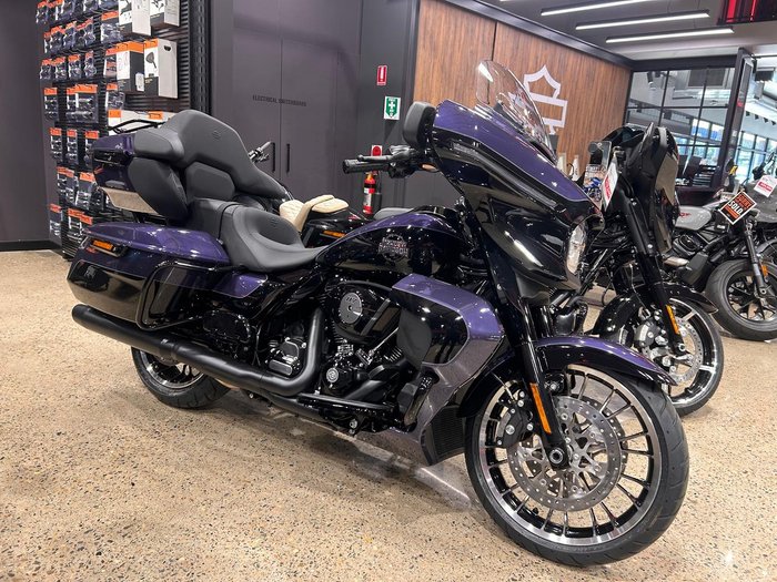 2026 Harley-Davidson Street Glide Limited 117 (FLHXL)