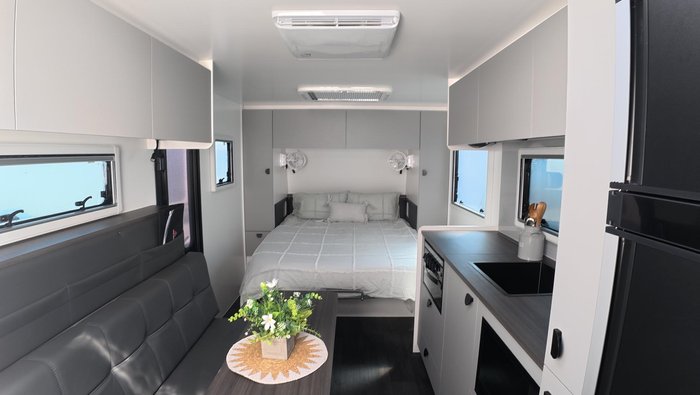 2026 Traveller Track 20