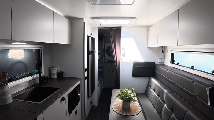 2026 Traveller Track 20