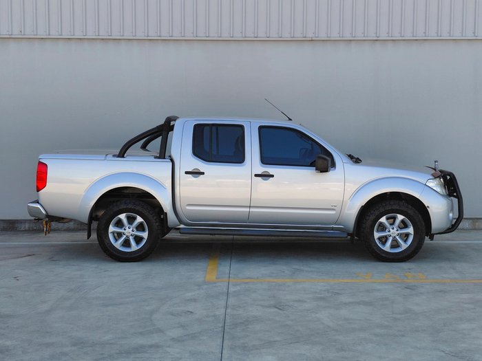2011 Nissan Navara ST-X