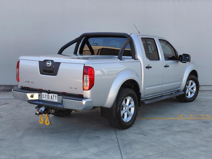 2011 Nissan Navara ST-X
