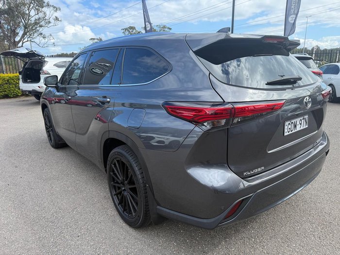 2023 Toyota Kluger Grande