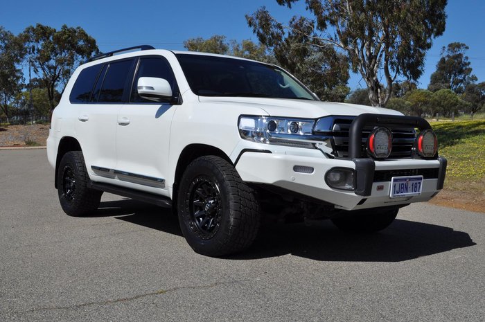 2020 Toyota Landcruiser