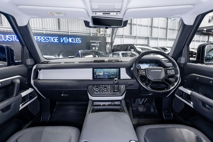 2021 Land Rover Defender 110 P400 SE