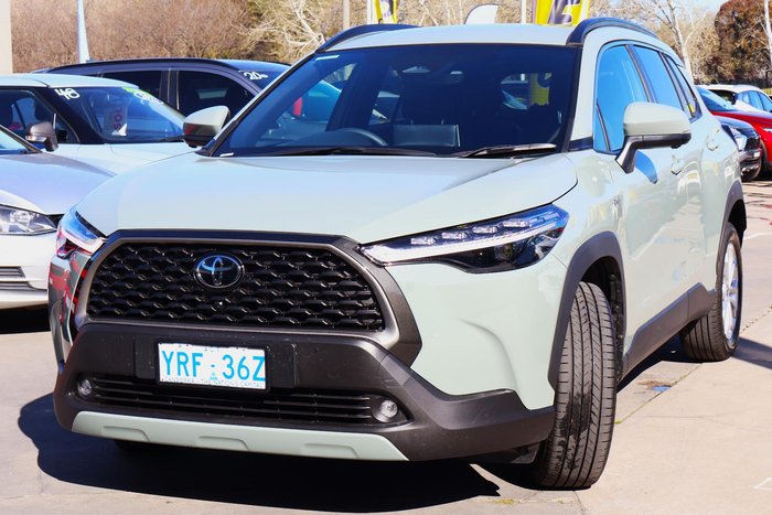 2024 Toyota Corolla Cross GXL